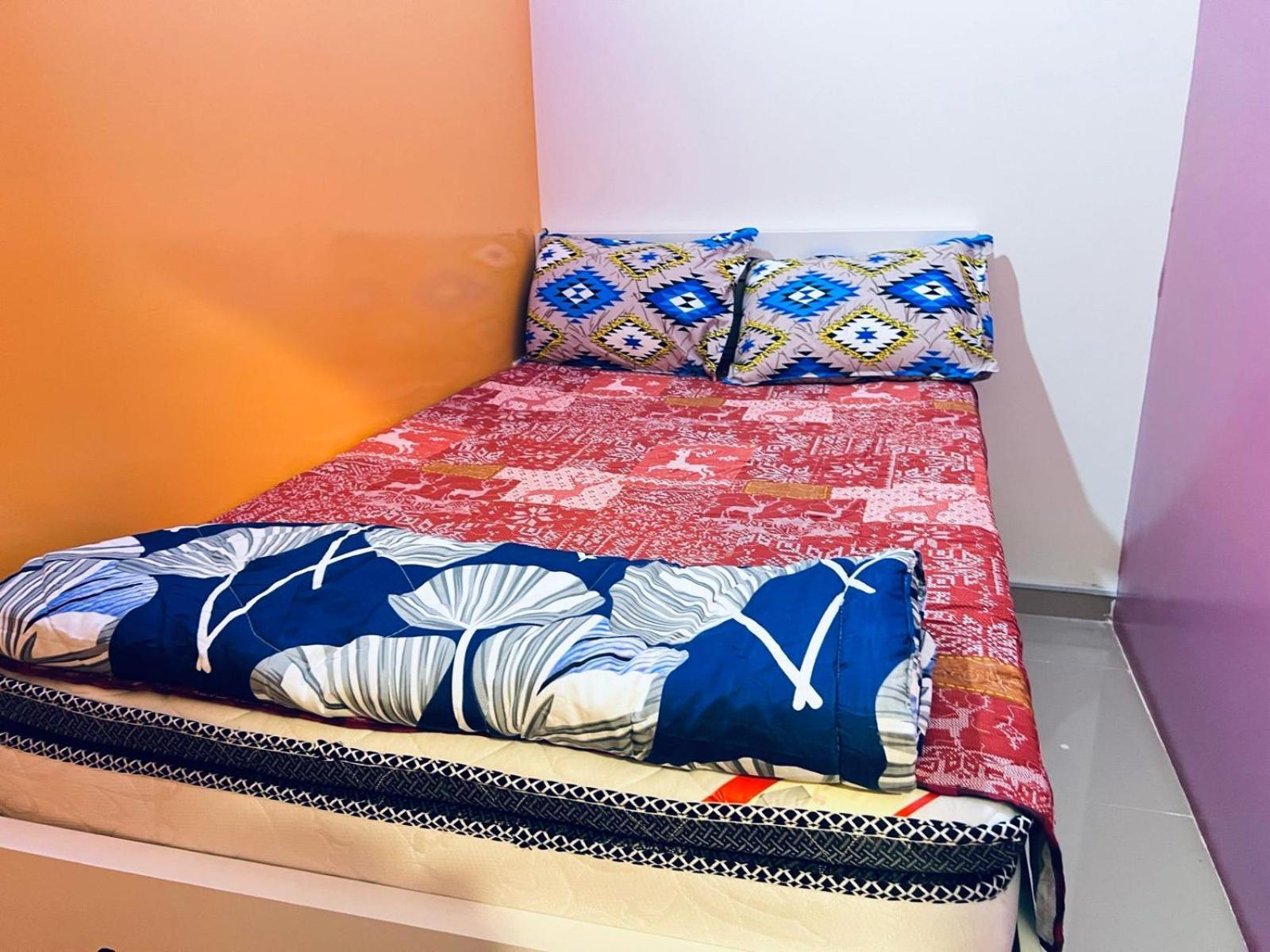 Moon Backpackers Burjman Exit 2, Family Partitions, Loft Partitions, Apartment Dubai Exterior photo