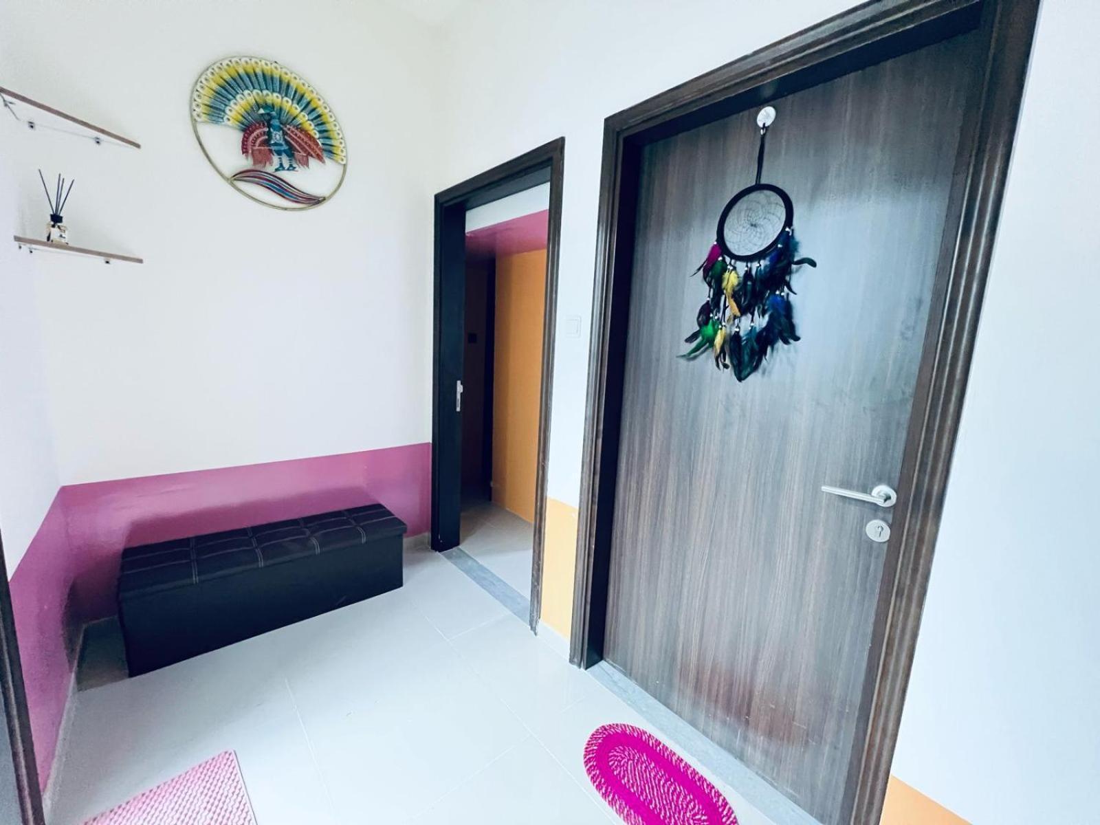 Moon Backpackers Burjman Exit 2, Family Partitions, Loft Partitions, Apartment Dubai Exterior photo