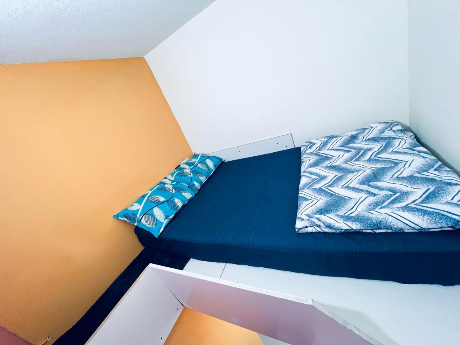Moon Backpackers Burjman Exit 2, Family Partitions, Loft Partitions, Apartment Dubai Exterior photo